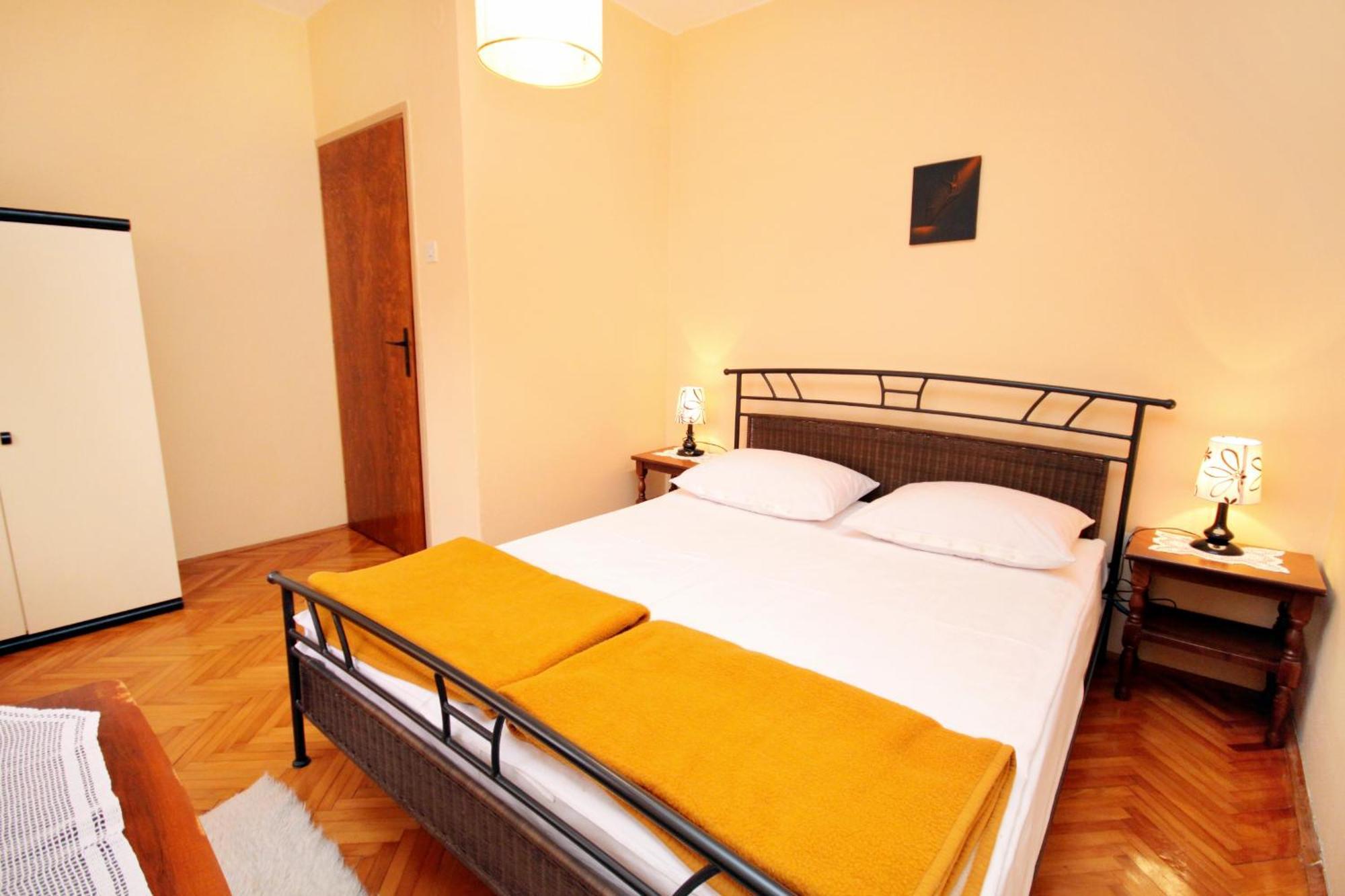 Apartments With A Parking Space Novi Vinodolski - 2423 外观 照片